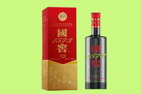太原阳曲县回收国窖1573.jpg